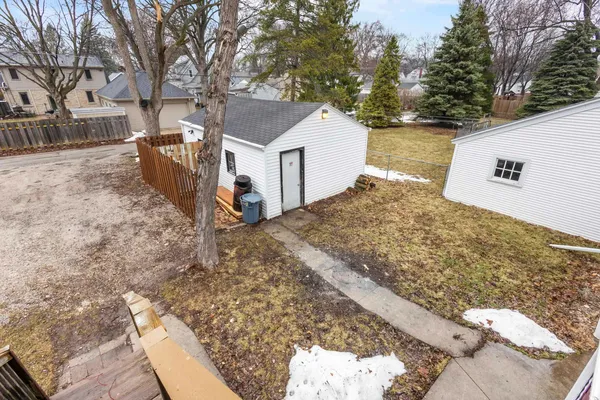 $299,900 | 621 North Huron Street, De Pere, WI 54115