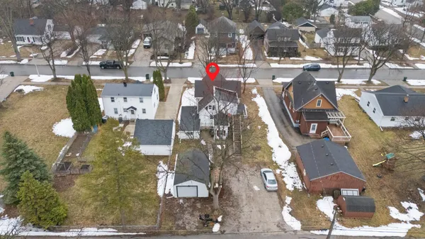 $299,900 | 621 North Huron Street, De Pere, WI 54115