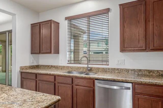 $3,100 | 20932 Vía De Arboles, Queen Creek, AZ 85142