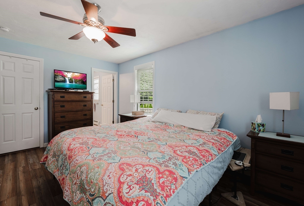 1241 Sharps Road Swansea, MA 02777 - Photo 10 of 20
