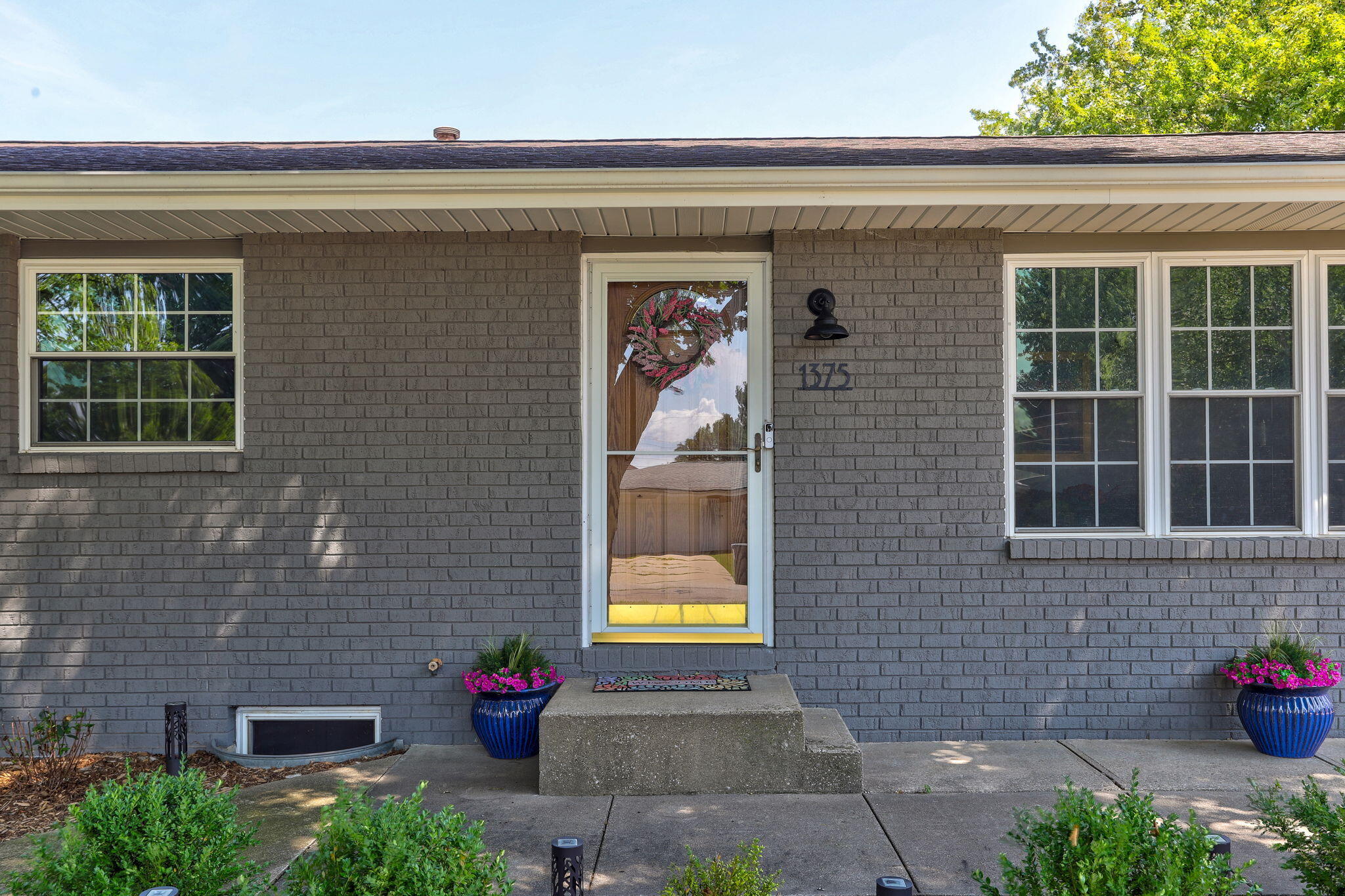 1375 Wilson Road St. Joseph, MI 49085 - Photo 3 of 54 3-web-or-mls-1375-wilson-rd