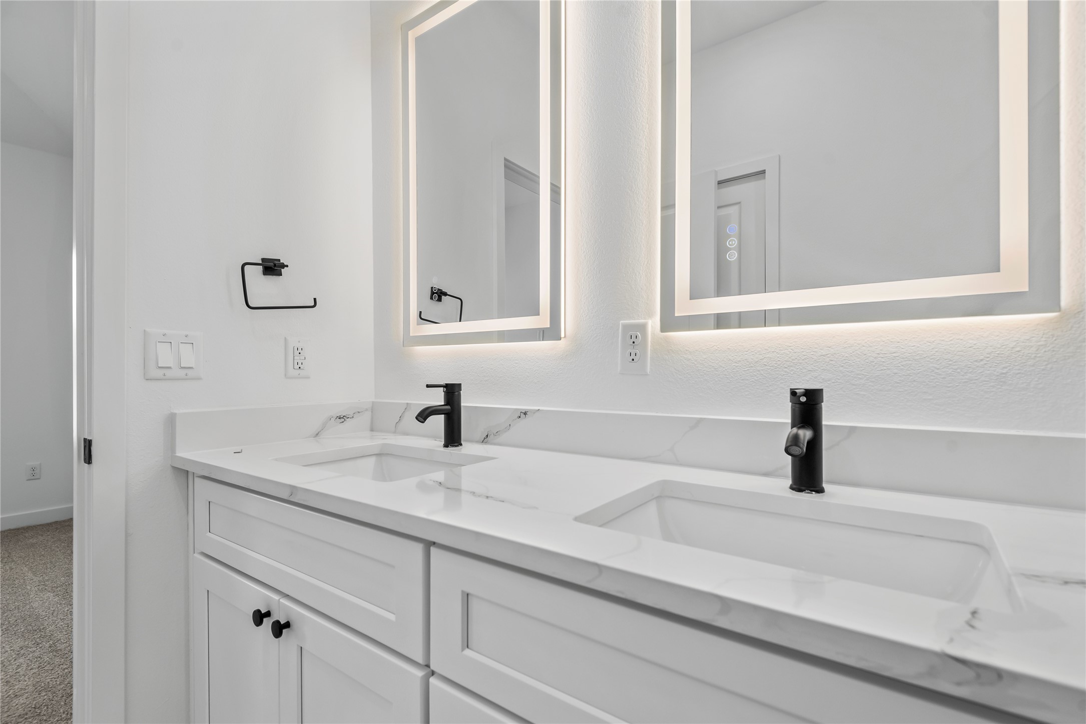 11621 Waldemar Drive Houston, TX 77077 - Photo 13 of 17 a bathroom with a sink and a mirror