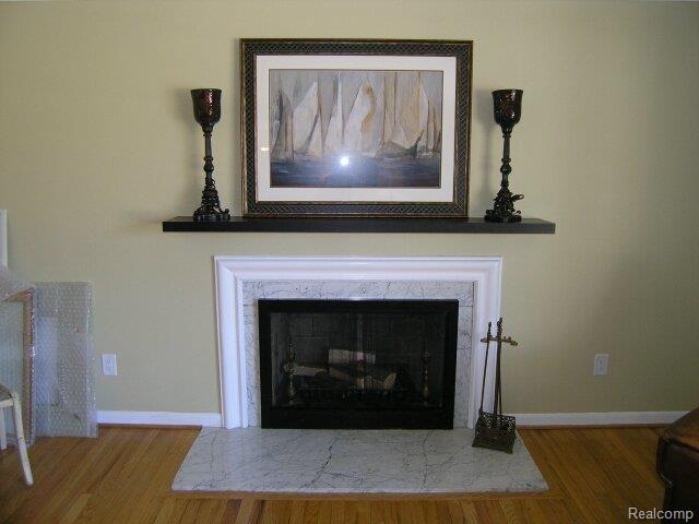 630 North Renaud Road Grosse Pointe, MI 48236 - Photo 4 of 14 Living Room Fireplace