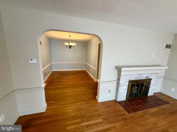 a view of livingroom with fireplace