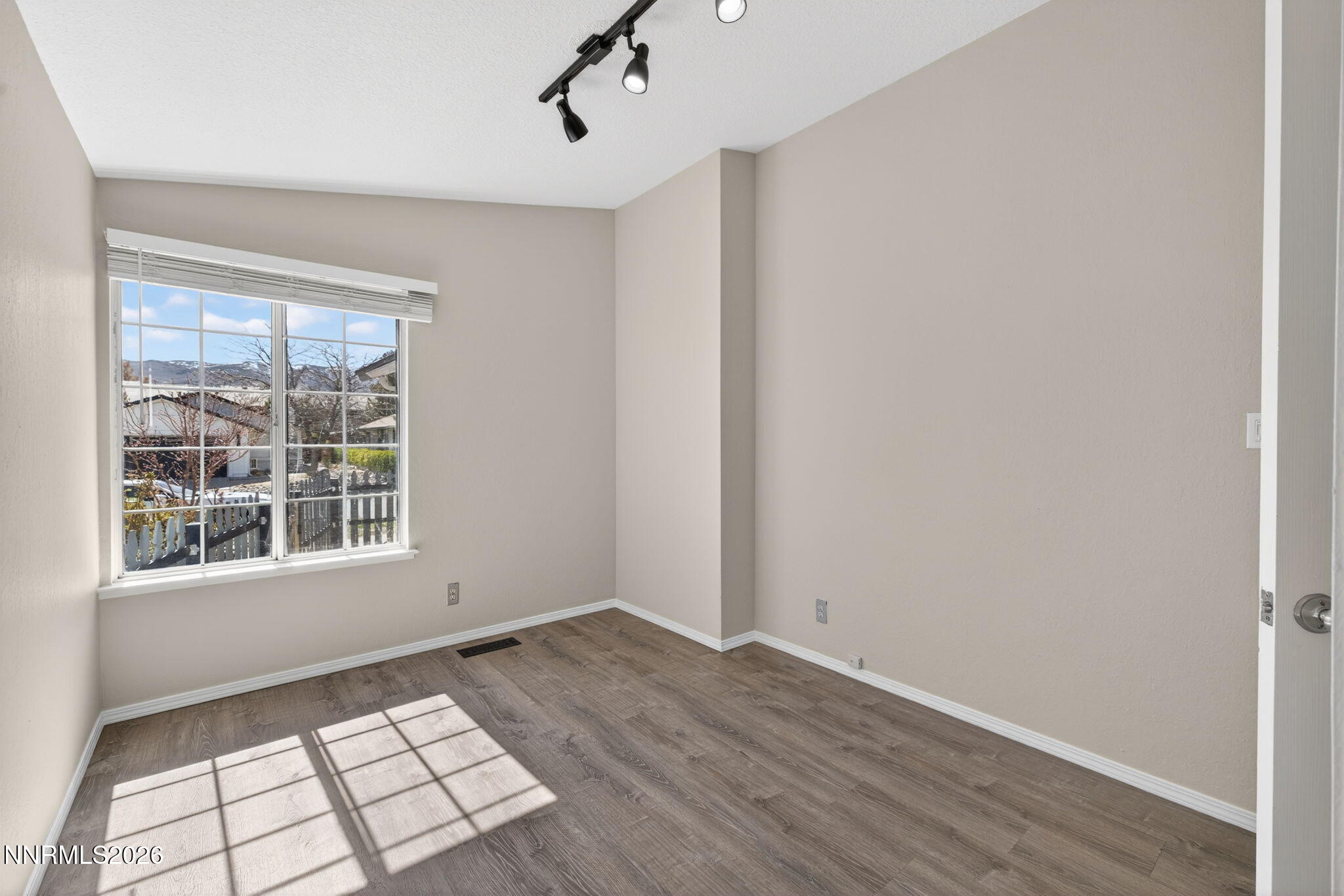 6331 Chesterfield Lane Reno, NV 89523 - Photo 15 of 24 26-web-or-mls-6331 Chesterfield Ln-23