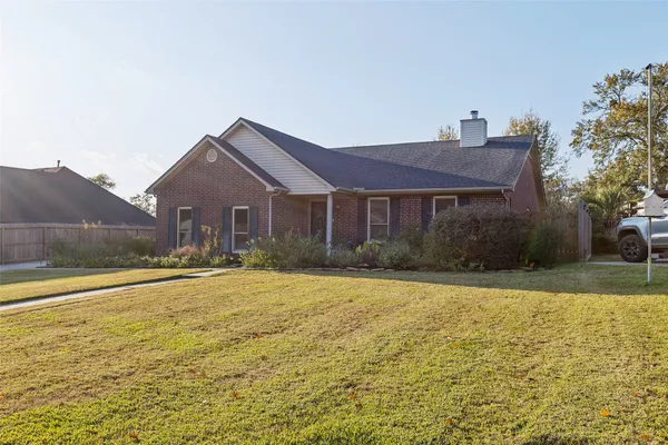 $320,000 | 7112 Pleasure Lake Drive, Willis, TX 77318