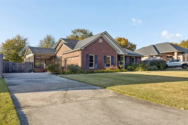 $320,000 | 7112 Pleasure Lake Drive, Willis, TX 77318