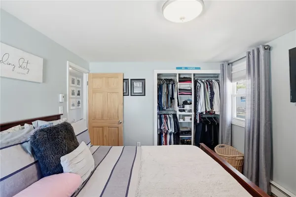 $399,000 | 17 Gloucester Street, Warwick, RI 02886