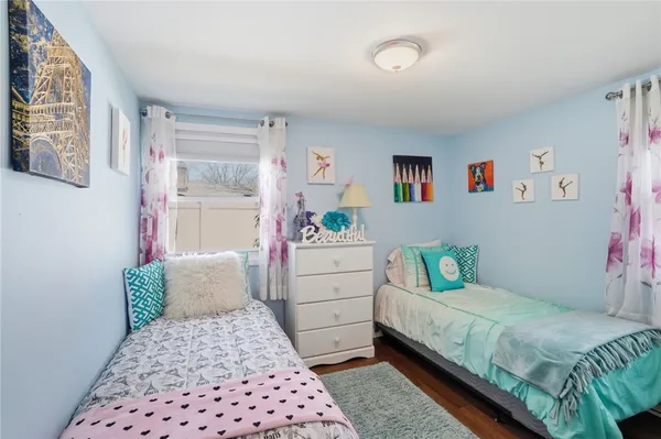 $399,000 | 17 Gloucester Street, Warwick, RI 02886