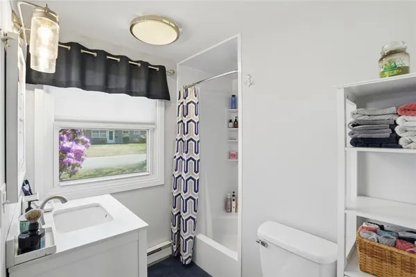 $399,000 | 17 Gloucester Street, Warwick, RI 02886