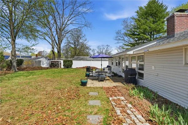 $399,000 | 17 Gloucester Street, Warwick, RI 02886