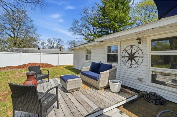 $399,000 | 17 Gloucester Street, Warwick, RI 02886