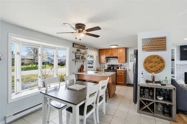 $399,000 | 17 Gloucester Street, Warwick, RI 02886