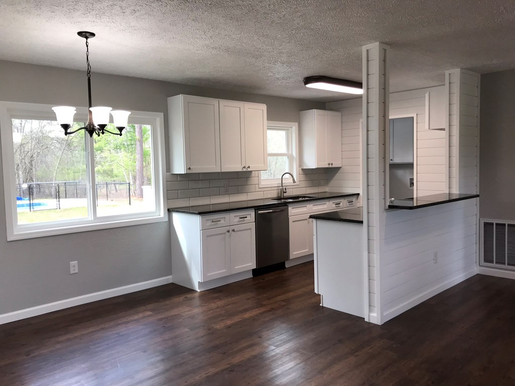 305 Beck Road Williston, SC 29853 - Photo 18 of 31