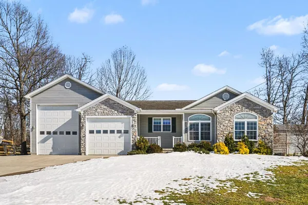 $435,000 | 20552 Alpine Drive, Lawrenceburg, IN 47025