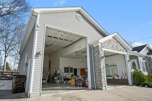 $435,000 | 20552 Alpine Drive, Lawrenceburg, IN 47025