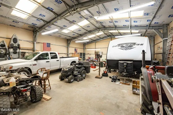 $619,999 | 8155 Ave E W Lancaster Ca West, Lancaster, CA 93536