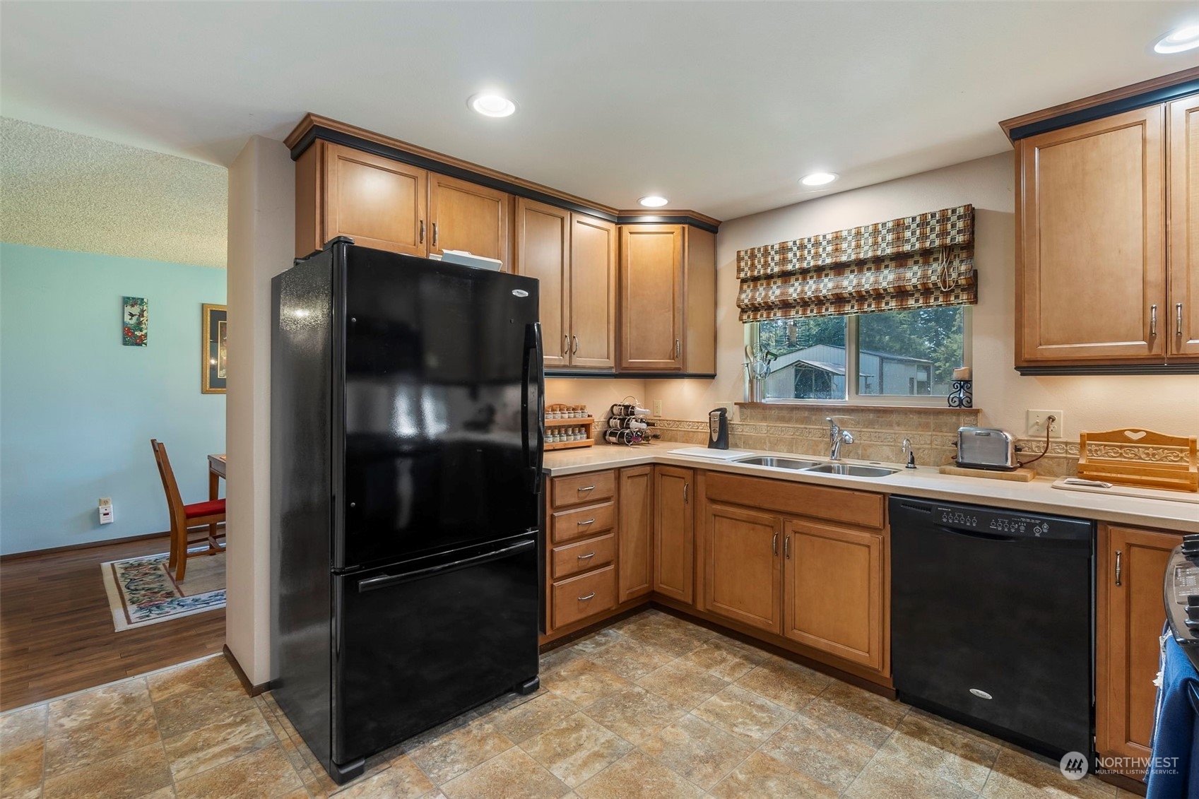 18515 Elderberry Street Southwest Rochester, WA 98579 - Photo 7 of 31 Gallery Image 7