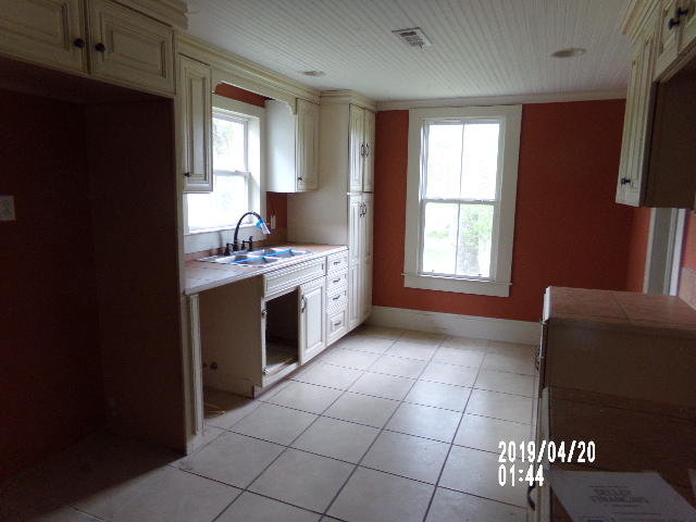 2501 Burlington Road Walterboro, SC 29488 - Photo 6 of 12 030