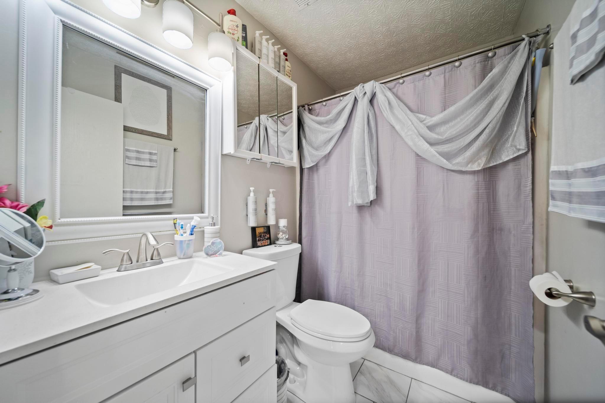 2141 Margo Road Columbus, OH 43229 - Photo 31 of 36 DSC03985