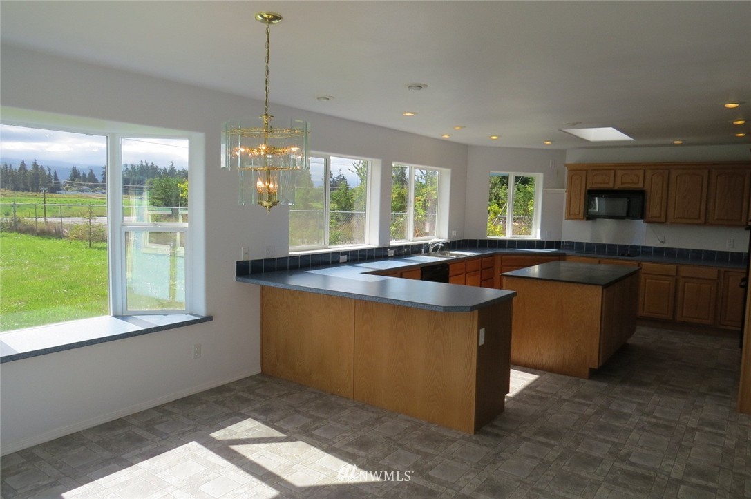 3921 Woodcock Road Sequim, WA 98382 - Photo 6 of 24