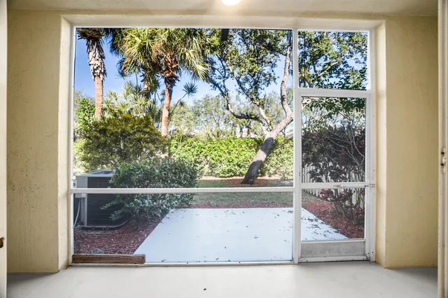 a view of a bird bath