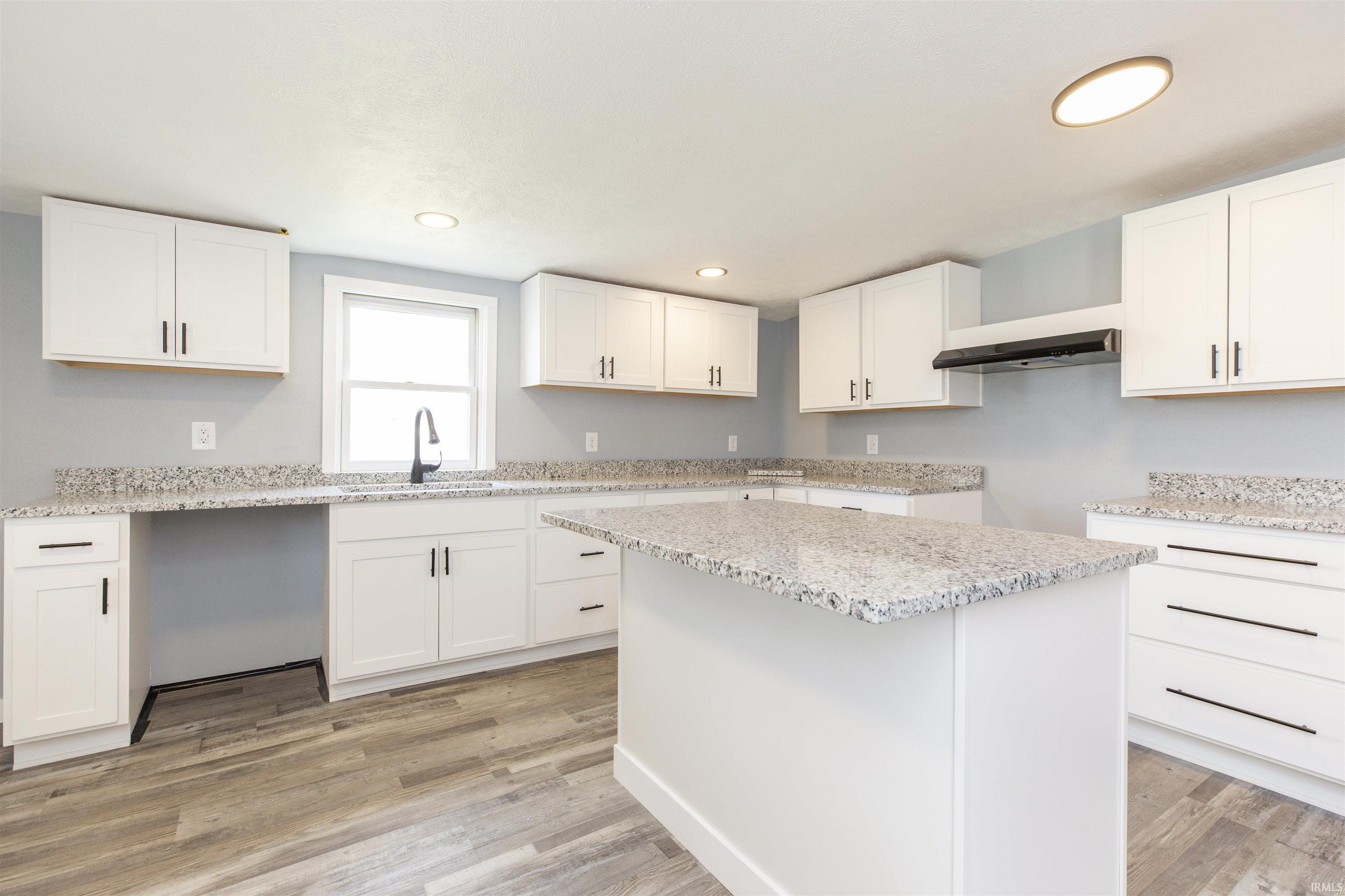 30441 Tower Road Elkhart, IN 46516 - Photo 2 of 36 Gallery Image 2