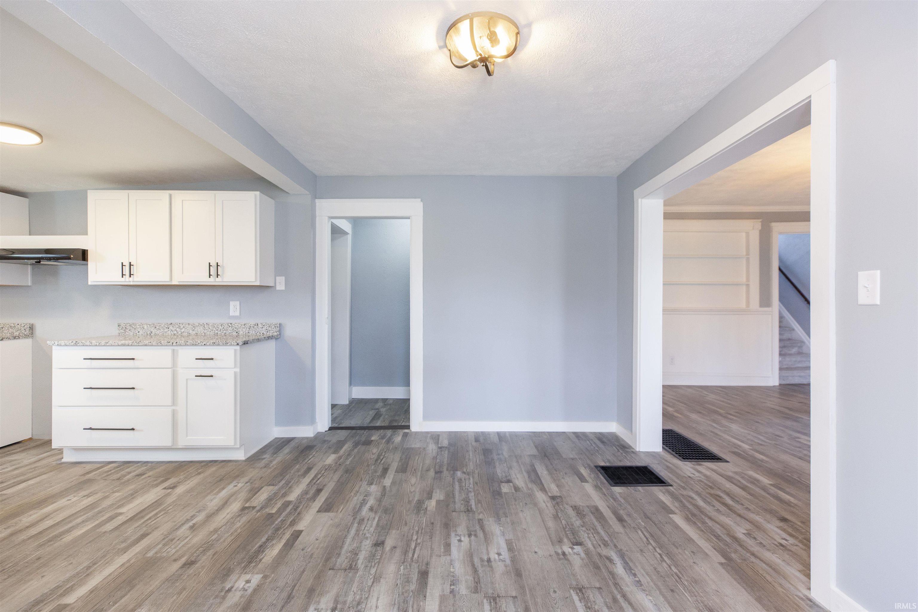 30441 Tower Road Elkhart, IN 46516 - Photo 4 of 36 Gallery Image 4
