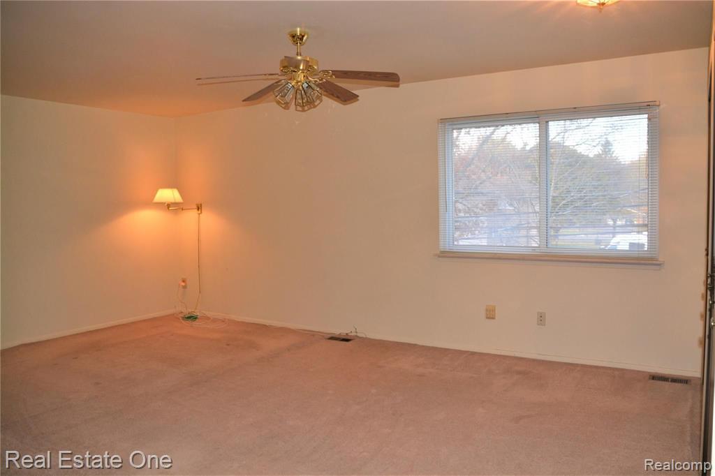 55 Manor Way, Unit 1040 Rochester, MI 48309 - Photo 8 of 14