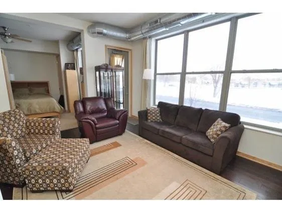 $1,700 | 3640 Wooddale Avenue South, Unit 103, St. Louis Park, MN 55416