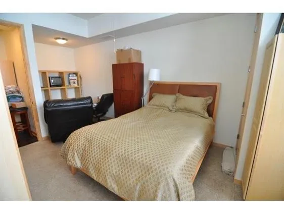 $1,700 | 3640 Wooddale Avenue South, Unit 103, St. Louis Park, MN 55416