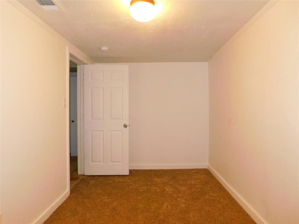 1007 West Collins Street Denton, TX 76201 - Photo 12 of 28