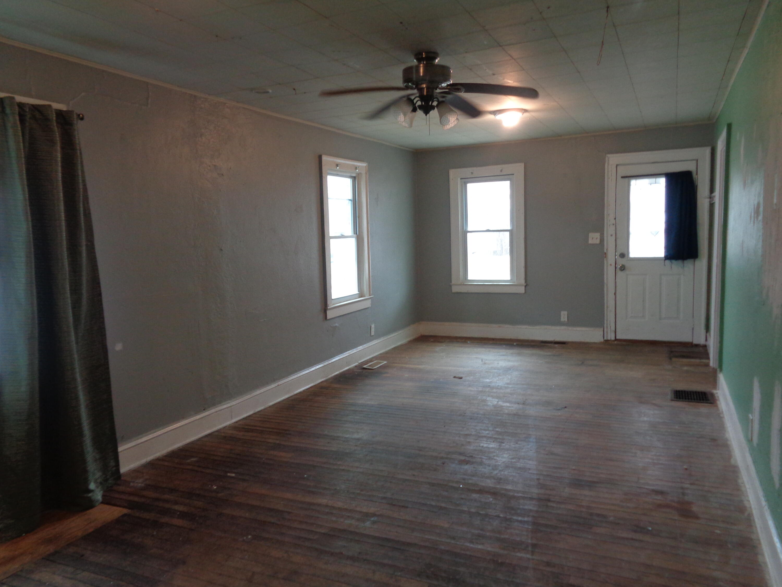 209 Seever Street Springfield, OH 45506 - Photo 2 of 26