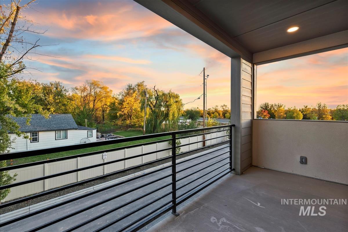 3243 West Moore Street Boise, ID 83702 - Photo 10 of 38 View of balcony at dusk