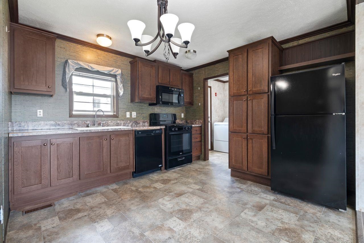 8 Aster Drive Tilton, NH 03276 - Photo 13 of 35