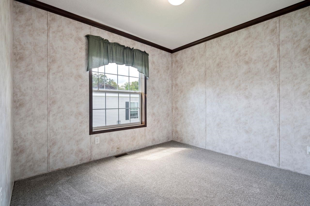 8 Aster Drive Tilton, NH 03276 - Photo 15 of 35