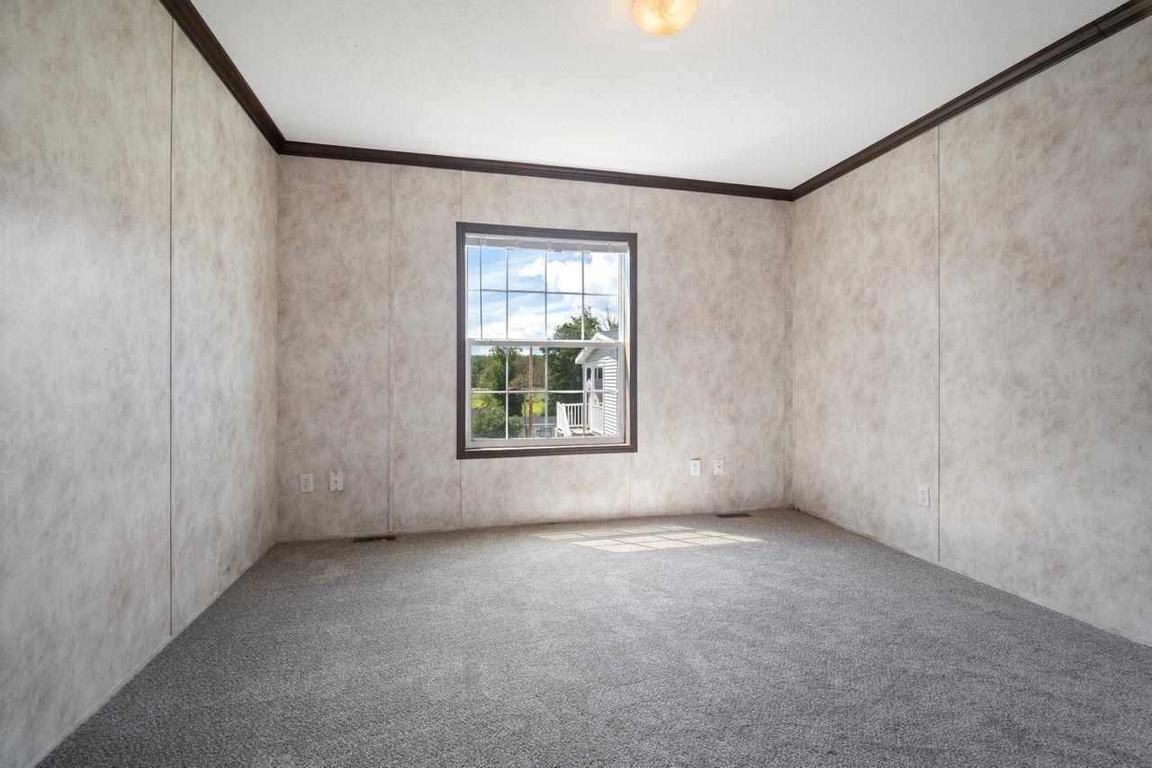 8 Aster Drive Tilton, NH 03276 - Photo 19 of 35