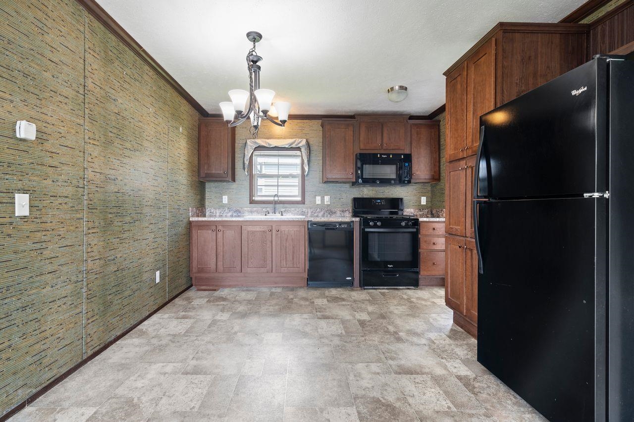 8 Aster Drive Tilton, NH 03276 - Photo 24 of 35