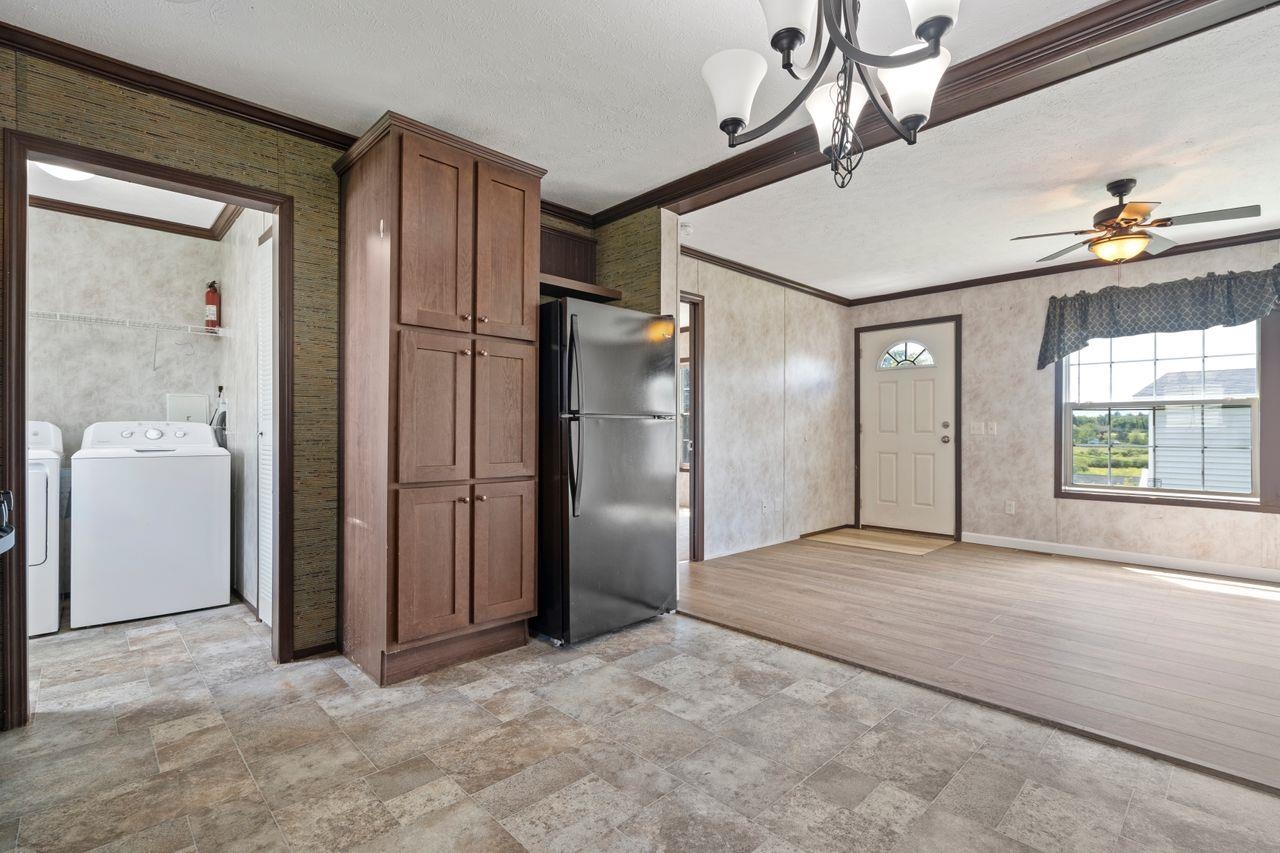 8 Aster Drive Tilton, NH 03276 - Photo 5 of 35