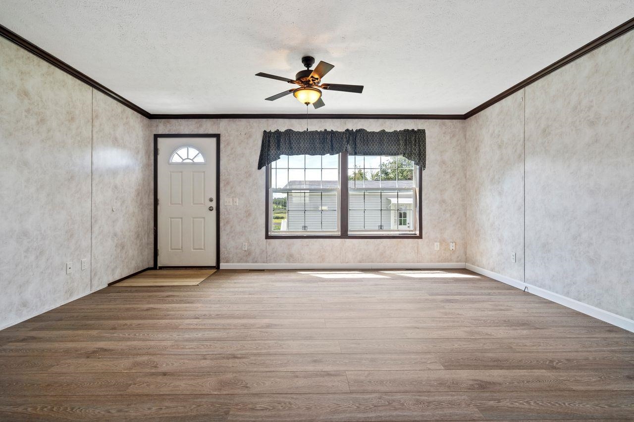 8 Aster Drive Tilton, NH 03276 - Photo 7 of 35