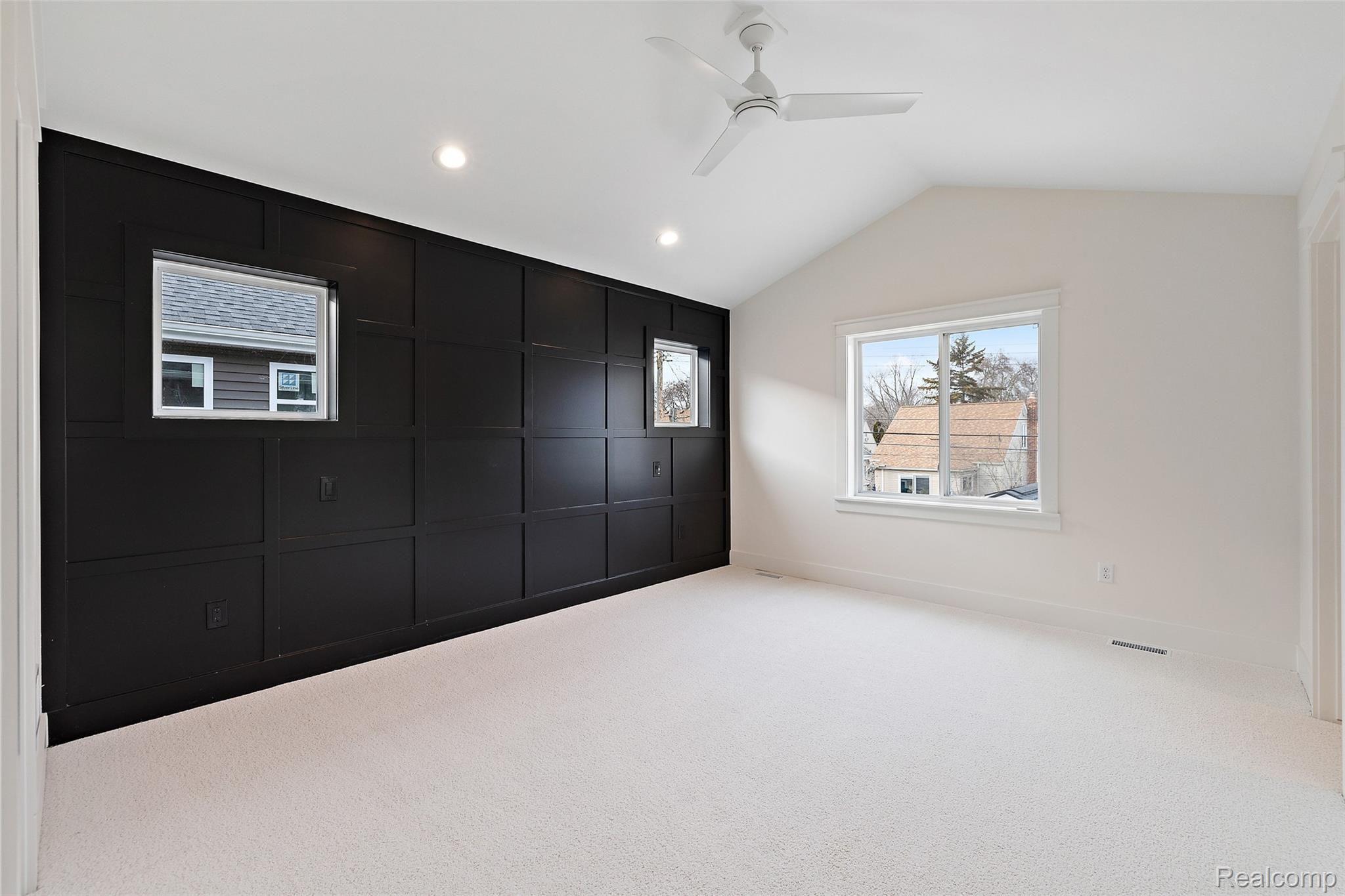 2069 Columbia Road Berkley, MI 48072 - Photo 16 of 23 Rd-27.jpg