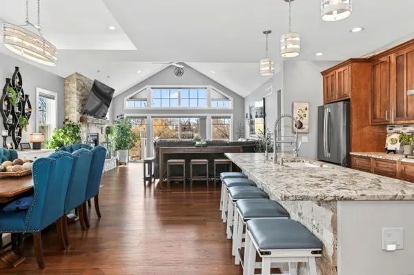 $1,495,000 | 6714 Burma Road, Waterford, WI 53185