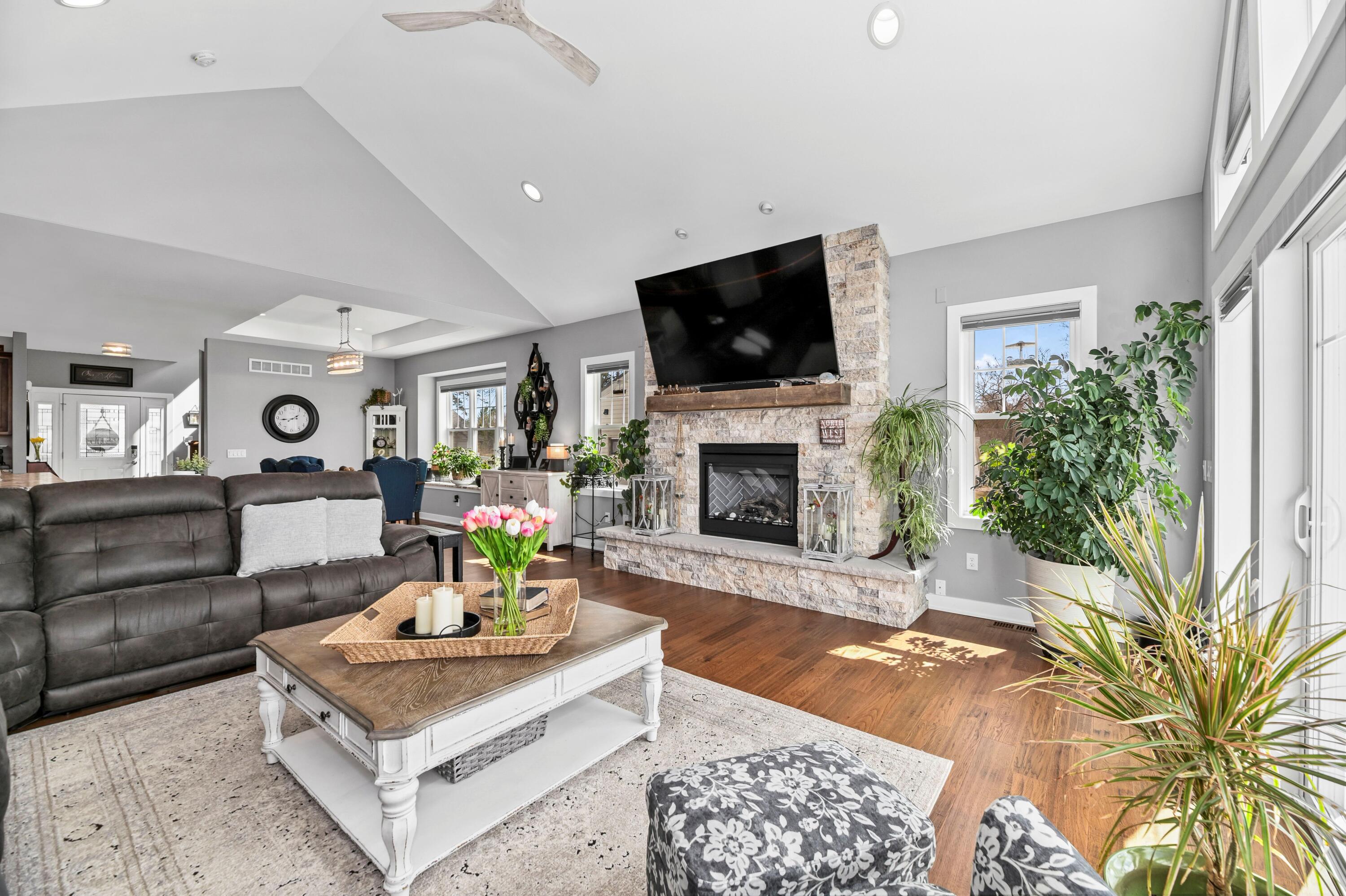 6714 Burma Road Waterford, WI 53185 - Photo 19 of 58 Gas Fireplace