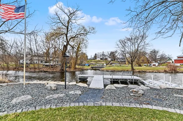 $1,495,000 | 6714 Burma Road, Waterford, WI 53185