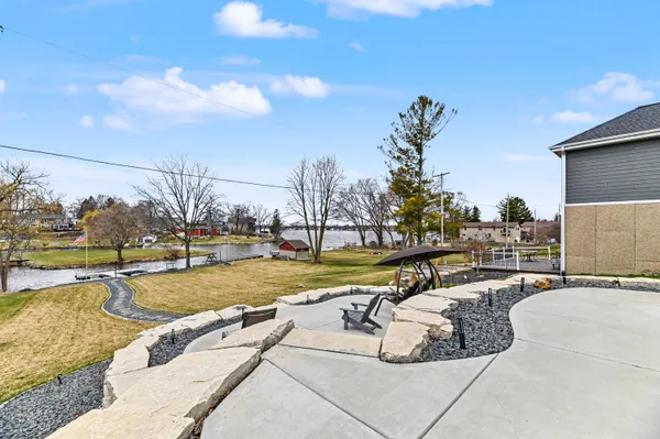 $1,495,000 | 6714 Burma Road, Waterford, WI 53185