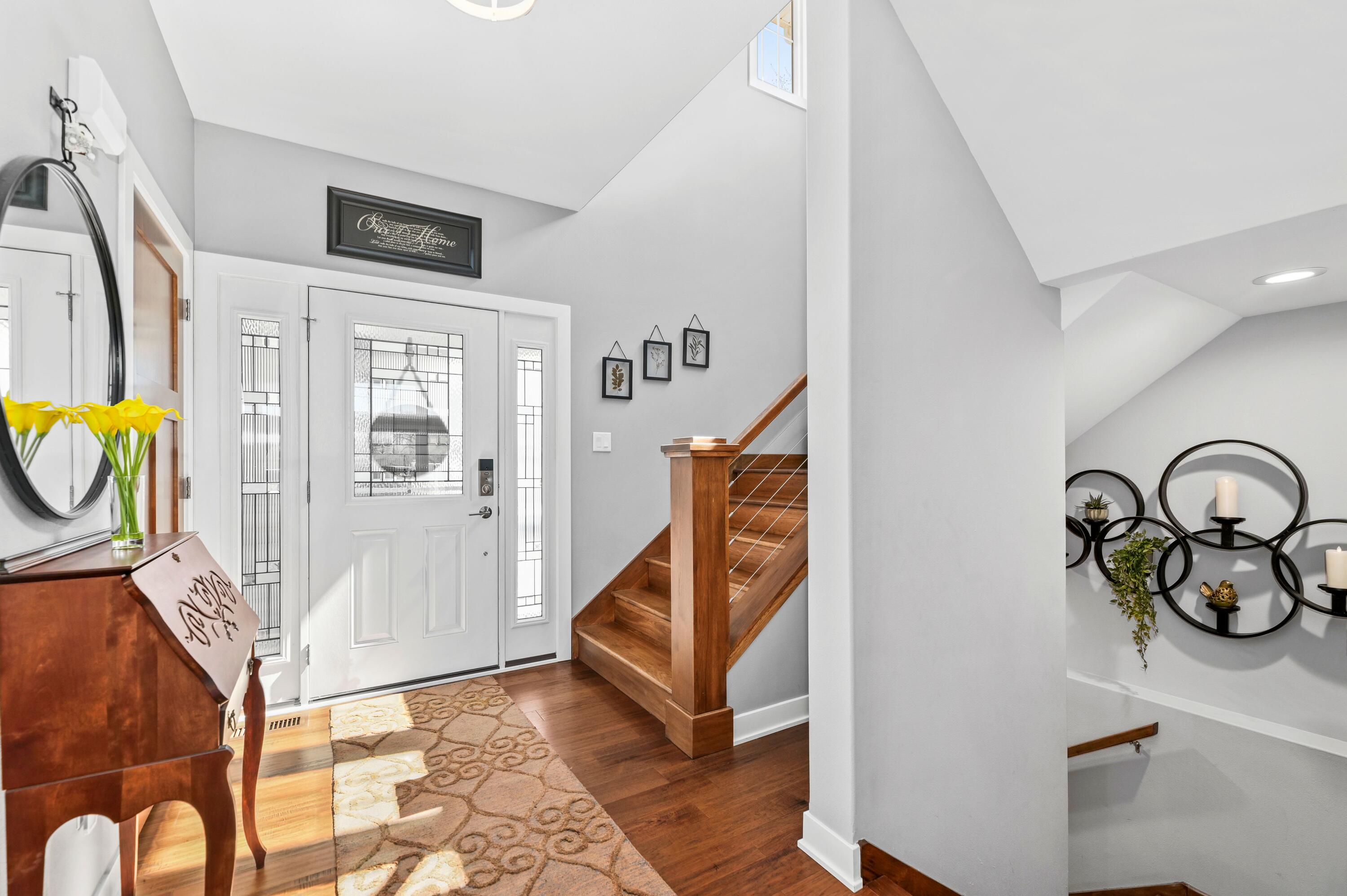 6714 Burma Road Waterford, WI 53185 - Photo 7 of 58 Foyer