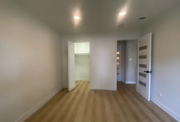 $1,695 | 715 West Central Road, Unit A8, Mount Prospect, IL 60056