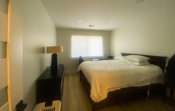 $1,695 | 715 West Central Road, Unit A8, Mount Prospect, IL 60056