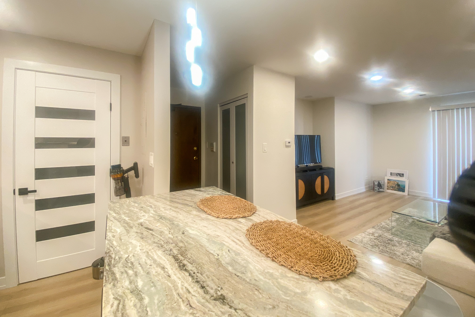 715 West Central Road, Unit A8 Mount Prospect, IL 60056 - Photo 5 of 13