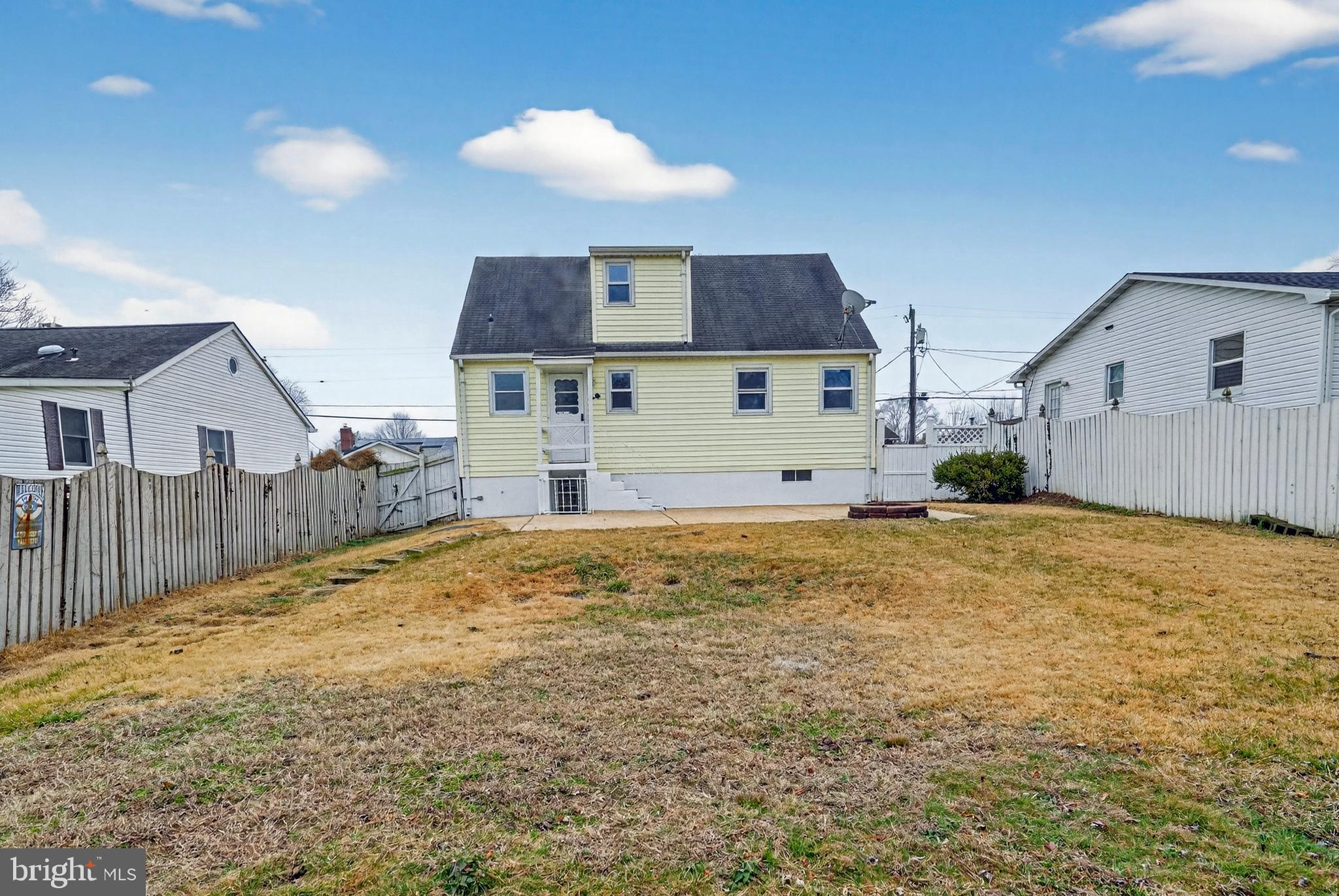 222 Chelsea Road Pasadena, MD 21122 - Photo 41 of 47 Fenced backyard looking toward back of home